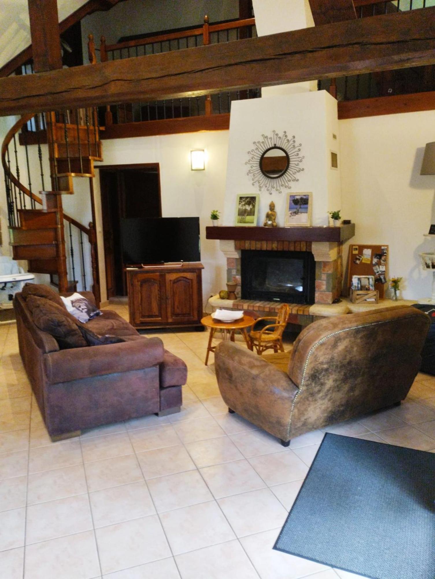 Maison Traditionnelle Normande Avec Piscine Hotot-en-Auge Exterior foto